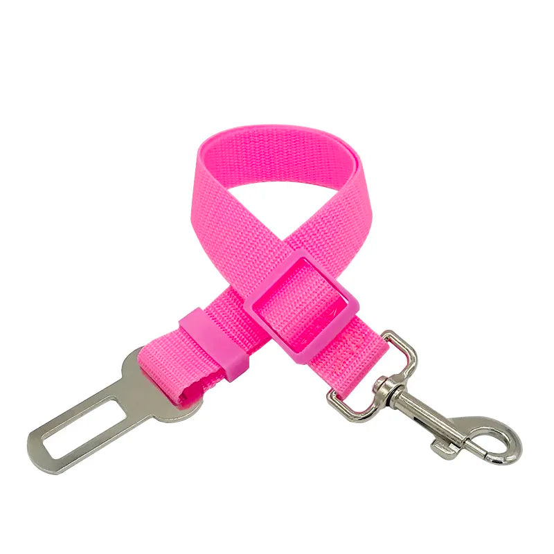 Cinturón de seguridad para perros – Accesorio de viaje ajustable para mantener a tu mascota segura en el auto