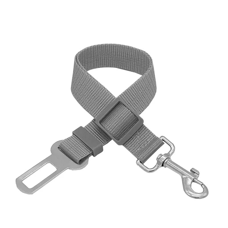 Cinturón de seguridad para perros – Accesorio de viaje ajustable para mantener a tu mascota segura en el auto